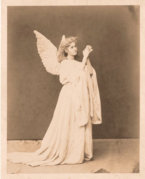 oorequiemoo:Actress in angel costume, 1870