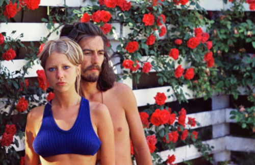 (via Behind The Photo: George Harrison and Pattie Boyd - The Strut) Go behind the scenes of this fam