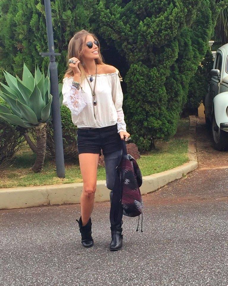 wolf-359-69:  Beautiful woman