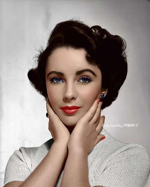 Elizabeth Taylor . . . . . . #ElizabethTaylor #Elizabeth #Taylor #1960s #oldhollywood #classichollyw