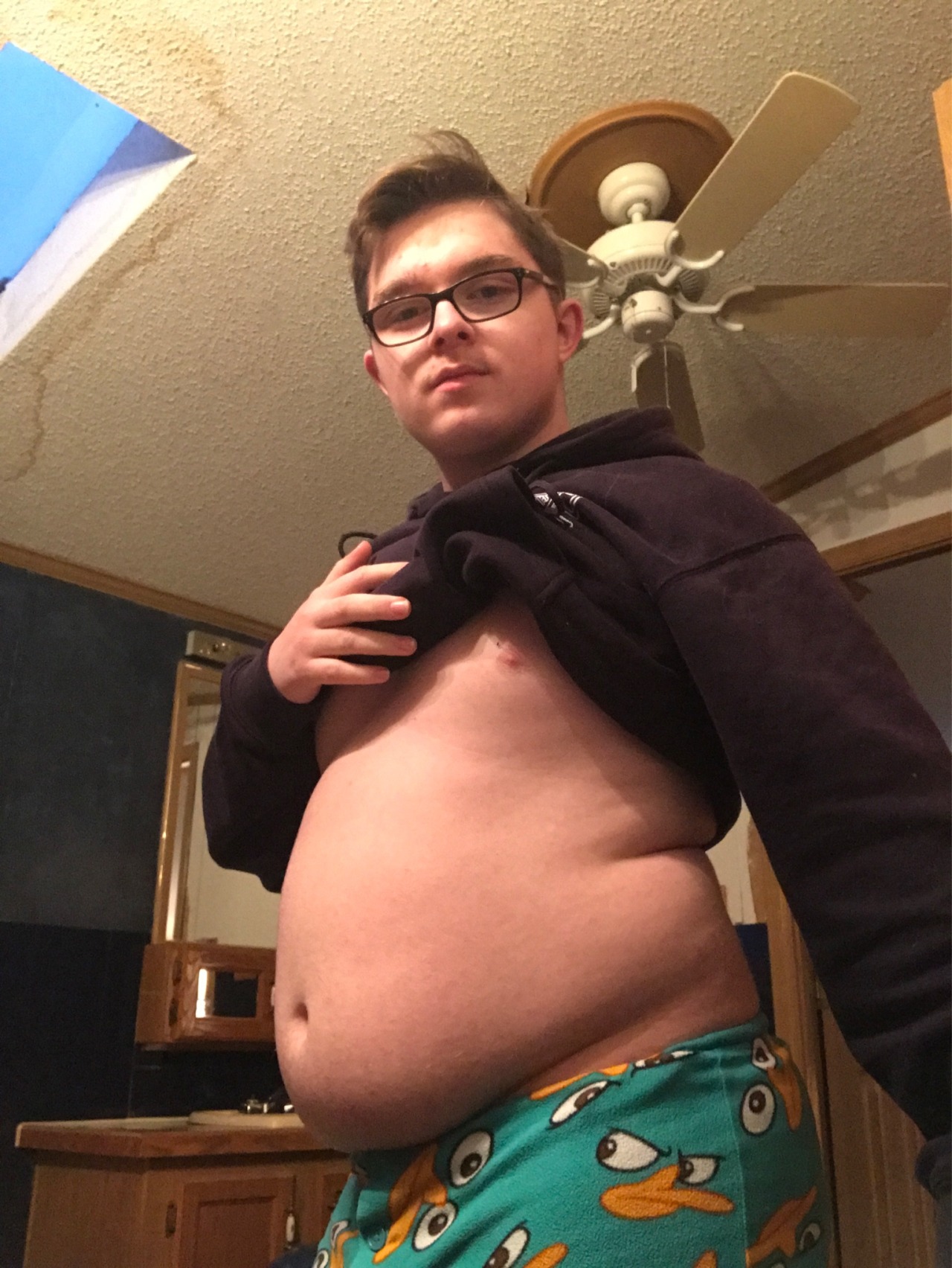 chunkychunk-deactivated20230228:thought i’d put the face in there a little bit😋