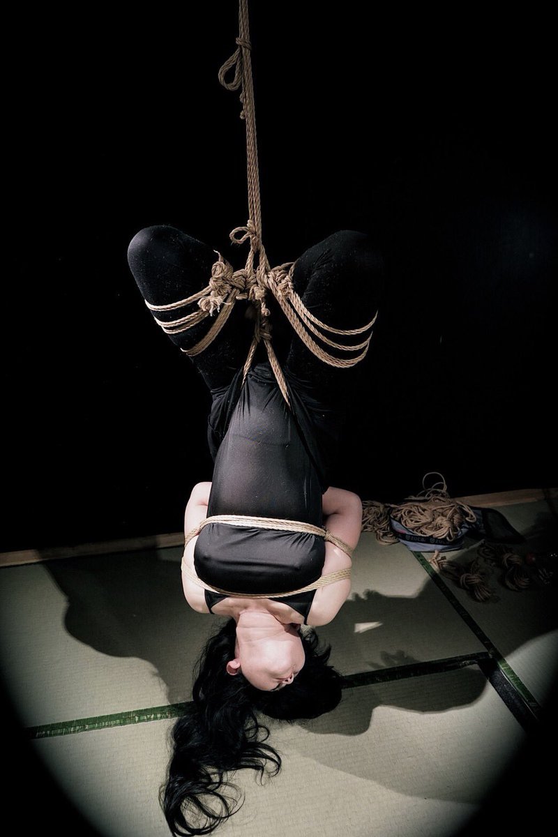 thevertigonetwork:  Kinbaku ChiakiModel Ryuto Karen  