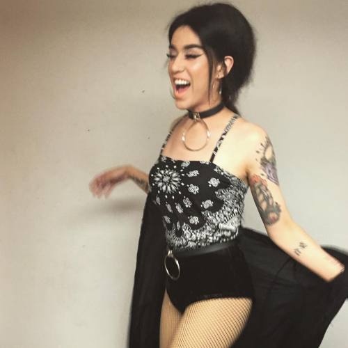 adore-delano:  “Silly Billy backstage shenanigans.“ @adoredelano