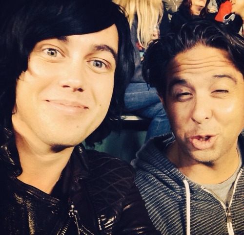 unf-kellin-quinn:  Kellin’s so adorable