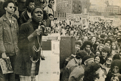 threeiiistomyalumni: tonanzin-x: Afeni Shakur, black power militant, imprisoned while pregnant facin