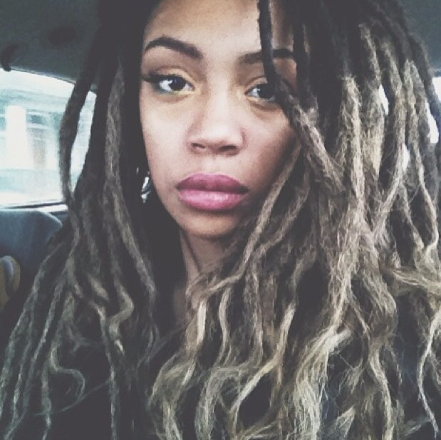 lovedivika:  Texture in locs 