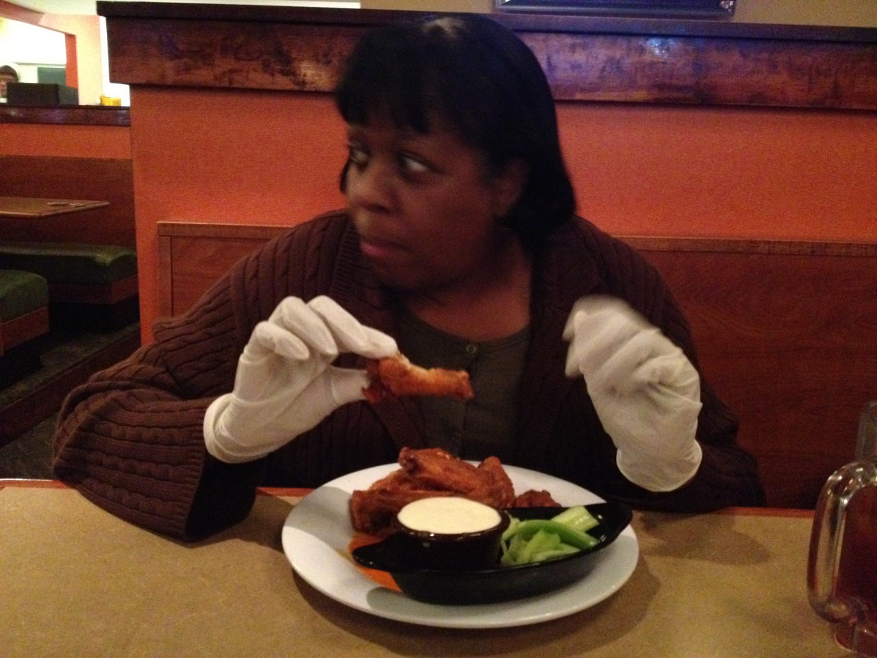 jada-pinkett-sith:  rainbowraconteur:  That time my mom made the waitress give her