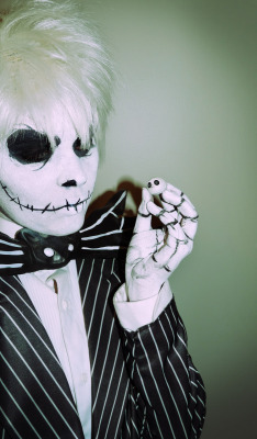 cosplay-gamers:  The Nightmare Before Christmas Jack Skellington by Adnarimification