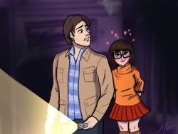 ittybittysketches:  That time when Velma was all of us about Sam’s shoulders 😂😂 Scoobynatural is my new fav haha  Fuck that BS. Velma/HotDog Water OTP. Straight Velma is for losers.
