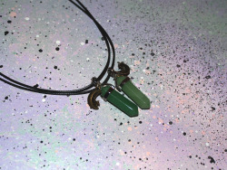 thevintageloser:  ☪ Green Quartz Crystal Necklace or Choker ☪