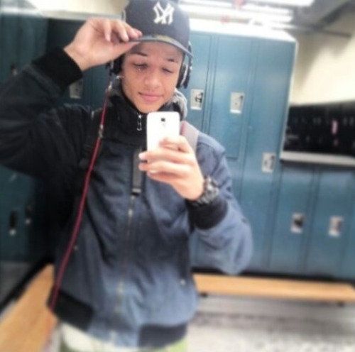 Twitter @Anymph_O