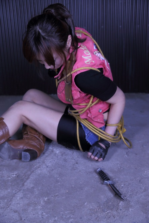 Resident Evil - Claire Redfield (Natsuki) 1-1HELP US GROW Like,Comment & Share.CosplayJapaneseGirls1.5 - www.facebook.com/CosplayJapaneseGirls1.5CosplayJapaneseGirls2 - www.facebook.com/CosplayJapaneseGirl2tumblr - http://cosplayjapanesegirlsblog.tumb