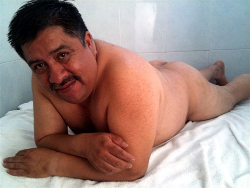 joeledb:  Just take a look at that other gorgeous and sexy hot man from the net. I sure would like to take care of his needs what ever they are.