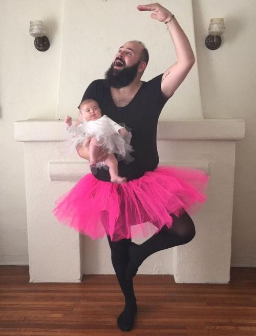 fromchaostocosmos: jujubiest: therunnersam: pr1nceshawn: Sholom Ber Solomon &amp; His Daughter Z