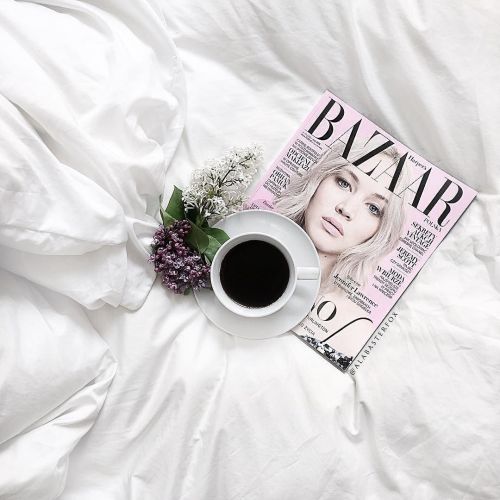 theiconcreative:  Morning vibes ☕️☁️ Have a great week guys! 🙌🏻 by alabasterfox http://ift.tt/26Jwgtu 