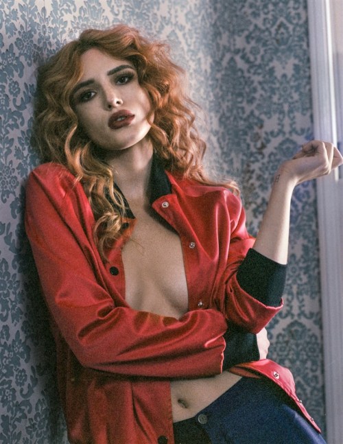 lcfakeword:  bella thorne posed for playboy, is a beginning not believebella thorne poso para playboy , es un comienzo no creen