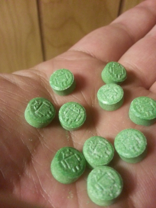 hallucinoqenic:  acid culture