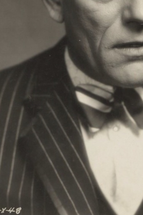 meinthefifties: Cinematic men of the 1920’s and their beautiful attire.