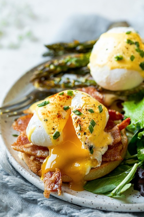 daily-deliciousness: Make-ahead eggs benedict