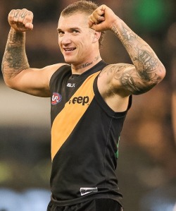 dylanbangbang:  A big sexy Dustin Martin