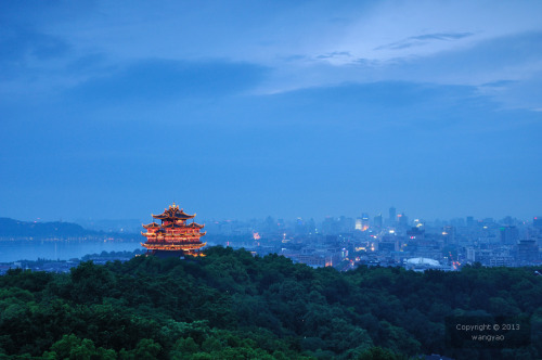 mingsonjia:杭州吴山城隍庙  CreditsChenghuangmiao (Taoist Temple) of Wu Mountain, Hangzhou city, China  