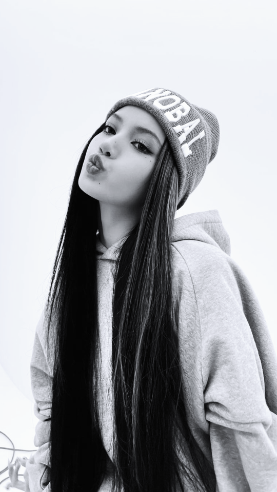 . . Lisa Lockscreens