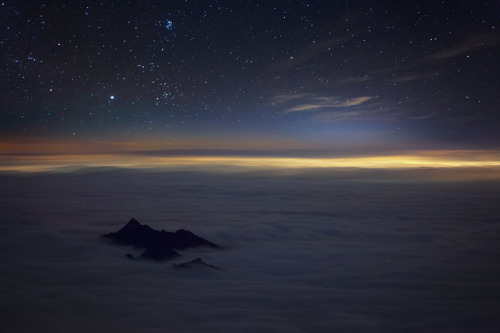 baby-make-it-hurt:  Illuminated nights captured by Roberto Bertero  I want to go to there