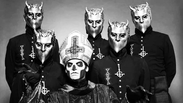 your-ghoul:  what a nice family portrait. 