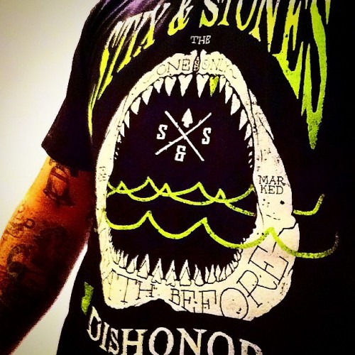 Thanksgiving pre press approval. Available soon! www.stixnstones.ca #newtee #snslifestyle #dishonor #fishing #sharkjaw #snslogo #deathbefore #thanksgiving #openwater #sharkteeth #stixnstonesinc