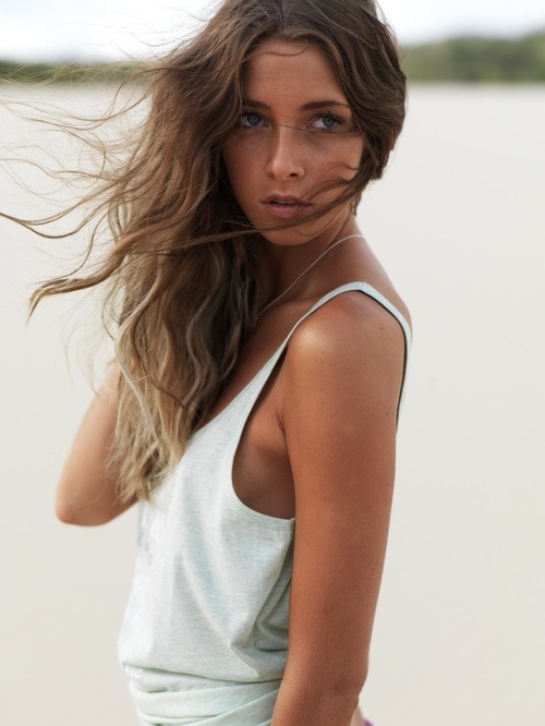 Simply Hot Girls.