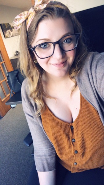 bruisedpeachyy:I’m cute. Send me asks.🍁🍂