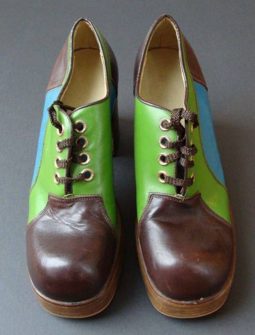 glamidols: 1970s platform shoes