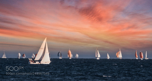 Sailing by vcg-haki