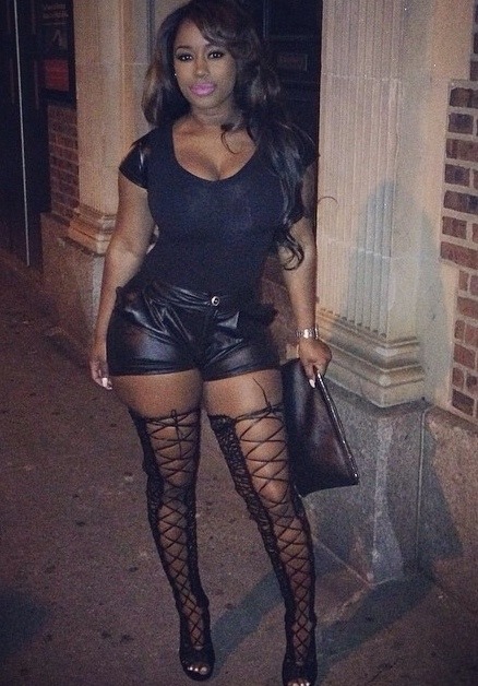 hedosonyxlove:  MsCathttp://instagram.com/mscat215http://www.bodybymscat.com