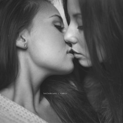 lipstick-lesbian:  butlesbians:  ♀ blog ♀