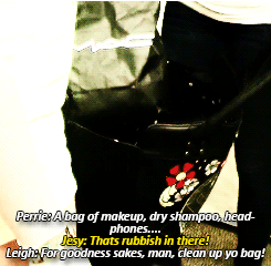 thirvvy:  What’s in your bag? x 