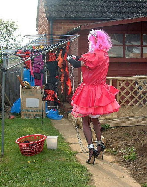 fedomsissy:  http://fedomsissy.tumblr.com/archive 