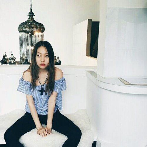 ᴍᴏᴅᴇʟ: Lee Jin Yiᴀɢᴇɴᴄʏ: YG K+ɪɴsᴛᴀɢʀᴀᴍ: jinilee0126