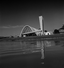 Jonasgrossmann:  Marcel Gautherot… Oscar Niemeyer, Igreja De São Francisco De