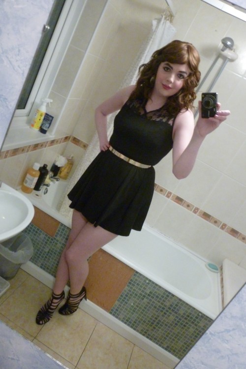 sissies2fuck:  abbycatsuk:  lucy-cd:  Pictures Loved wearing this outfit, really wanted to go out in it too! I’m going to continue posting the rest of the outfits/photos from my last shoot from back in March! (hopefully daily) starting now. This outfit