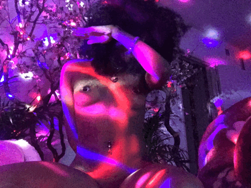 jxnchuriki:  Disco Queen. 