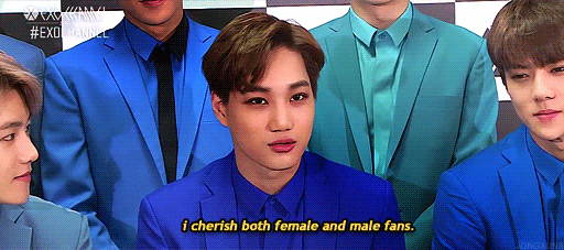 jongxuns:  jongin notices his fanboys (trans) 