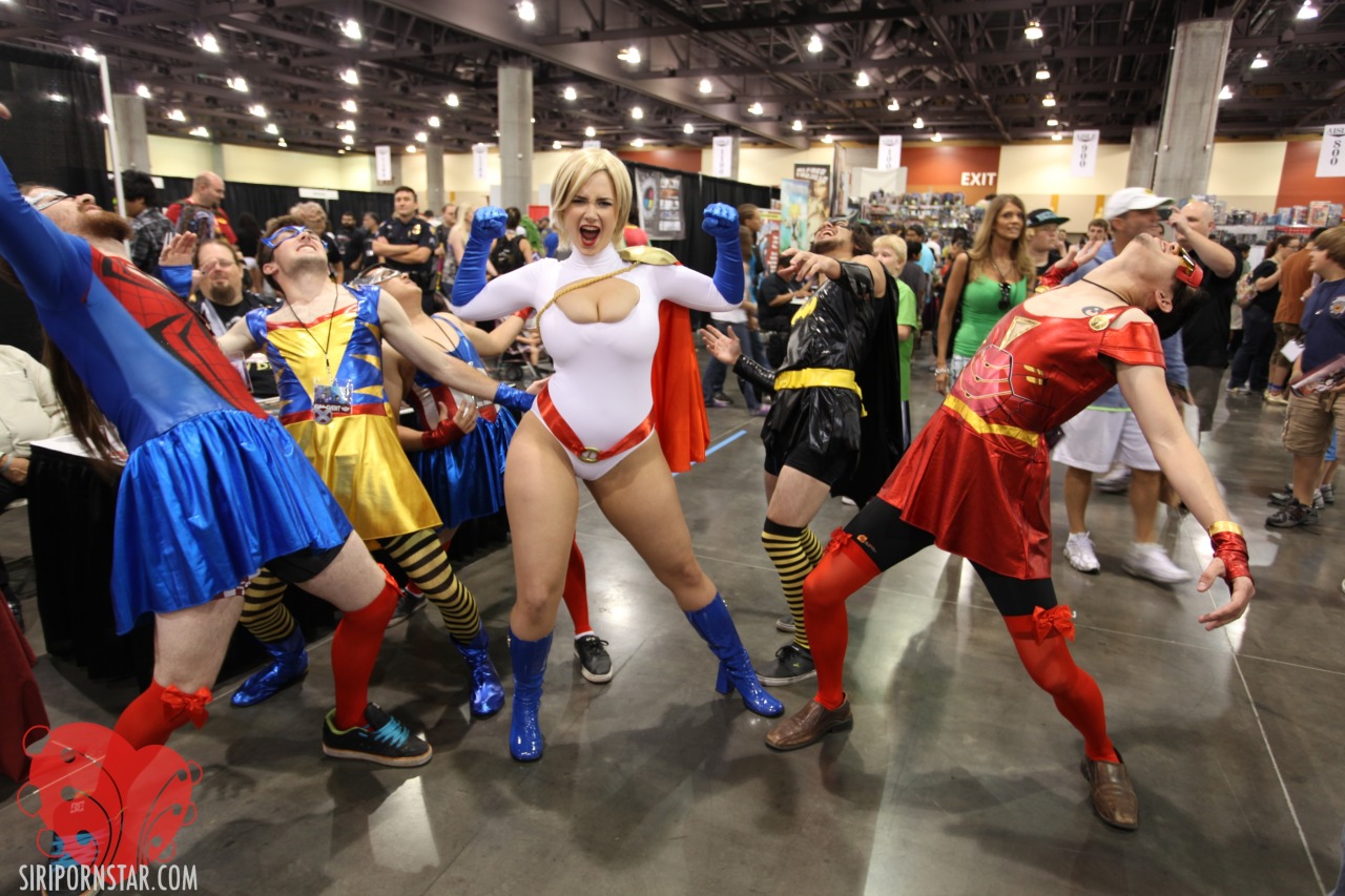 siripornstar:  RECAP: PHOENIX COMICON OMG, my first ever comicon could not have been