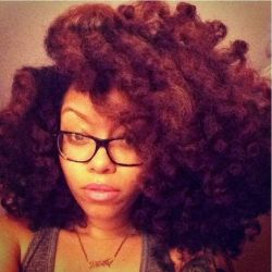 naturalhairqueens:  the volume in her hair