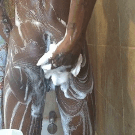 imchillnjustchilln:  Gotta keep the little booty clean 😋https://m.connectpal.com/daydaybbc