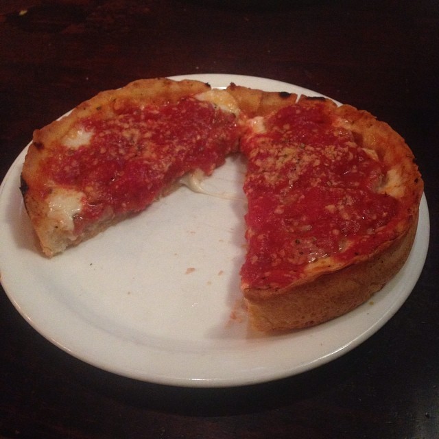When in Rome… #deepdish #chitown #chicago #pizza #fatforever (at Lou Malnati’s Pizzeria)
