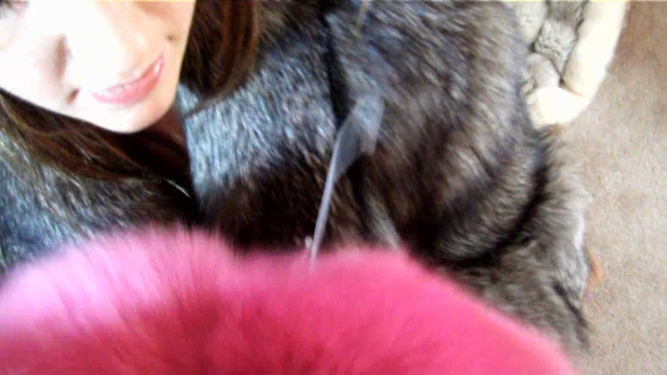 New fox spooging goodness from Eva, â€œPOV CUM ON FURâ€, posted on her Southern