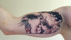 fuckyeahtattoos:  Eldar Maiden of Lothlorien, done by Seth at Landmark Tattoo.   Badass