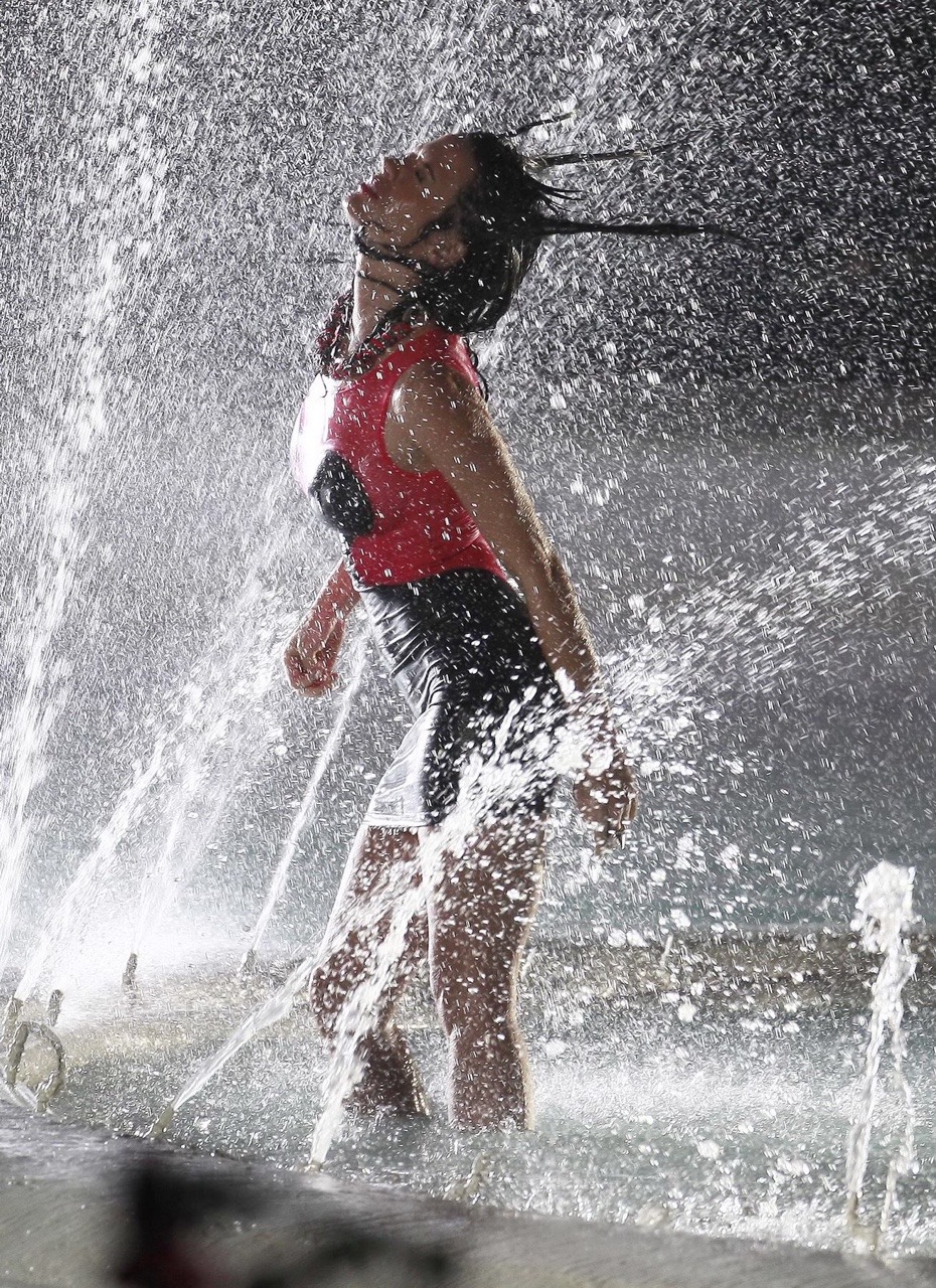 maddoglouie:Katy Perry all wet
