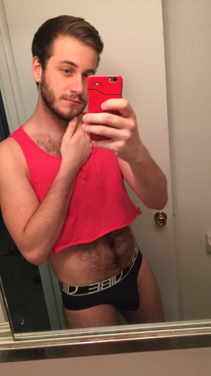 pokemaniac-andrew:  chestking:  By popular request, I made myself a crop top  Such